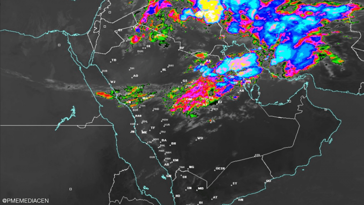 الأرصاد السعودية تحذر من تقلبات جوية وأمطار رعدية