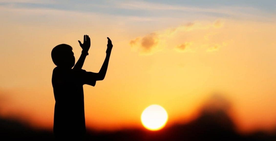 موعد أذان المغرب ودعاء الإفطار