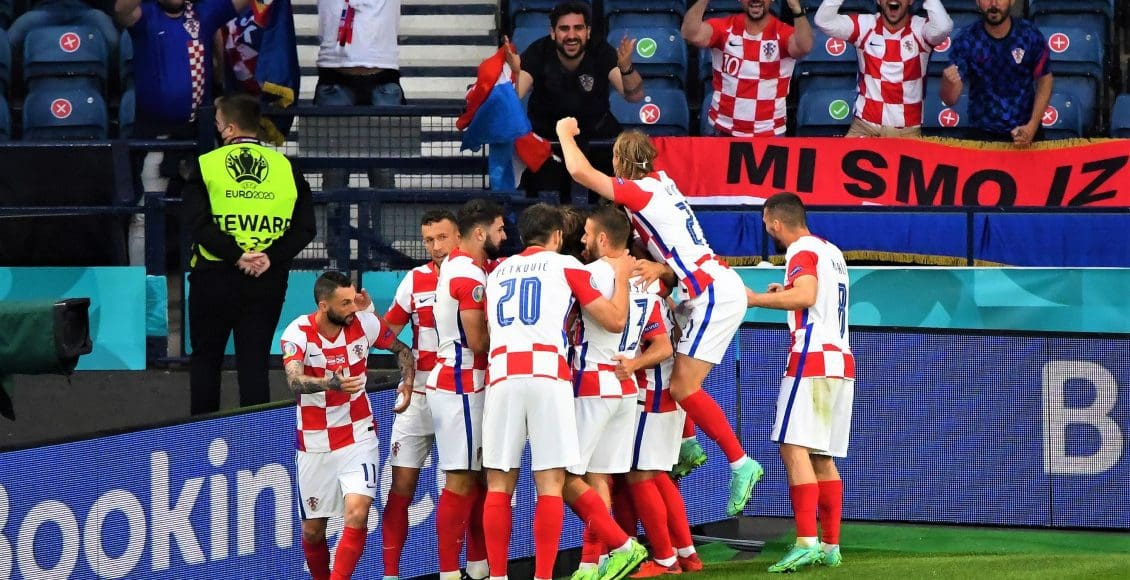 المنتخبات المتأهلة دور 16 أمم أوروبا
