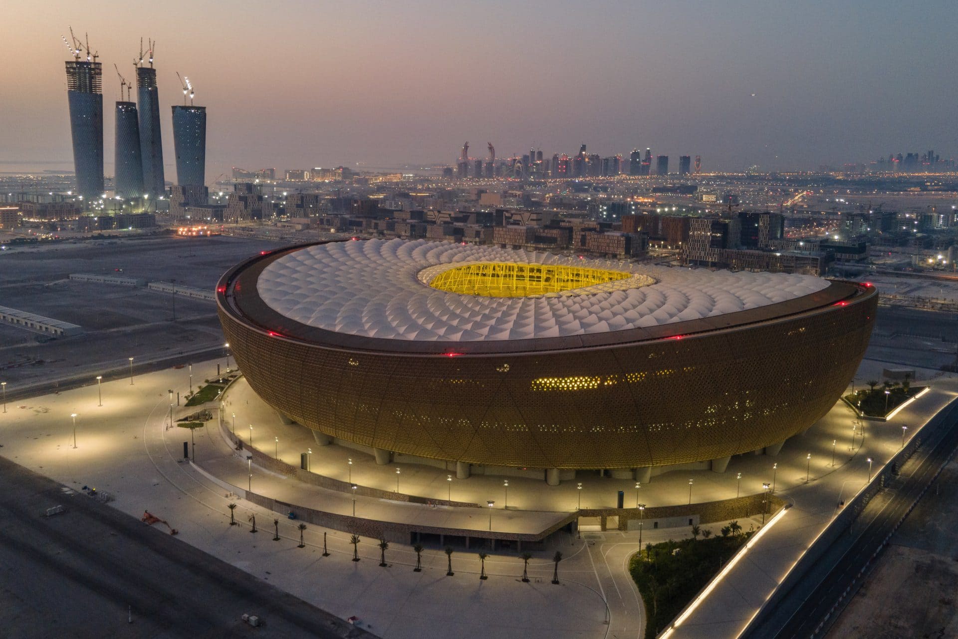 موعد مباراة الزمالك والهلال السعودي في كأس سوبر لوسيل والقنوات الناقلة لها