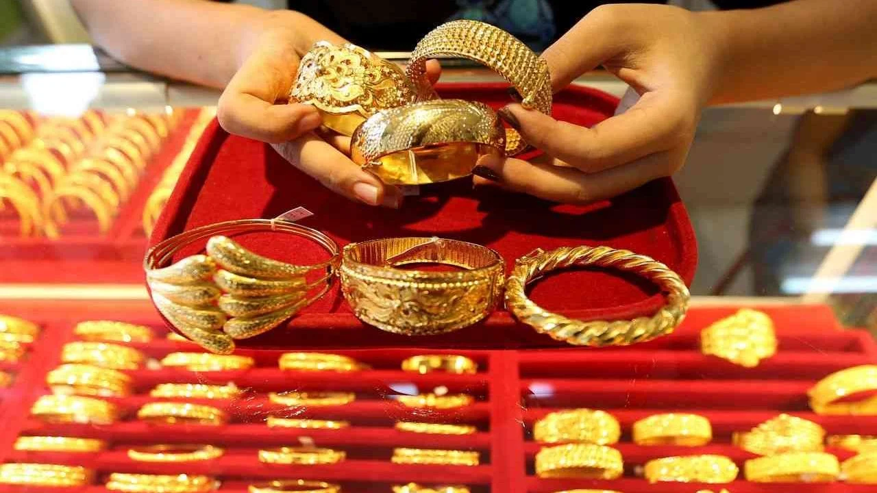 أسعار الذهب اليوم في الكويت وقيمة الجرام عيار 21 الأكثر تداولاً