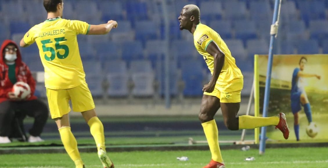 مامادو لاعب القادسية الكويتي