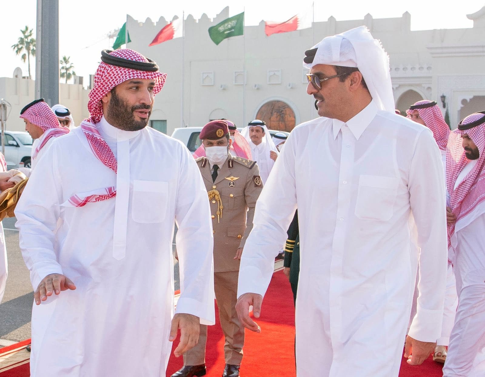 رسالة ولي العهد السعودي إلى أمير قطر